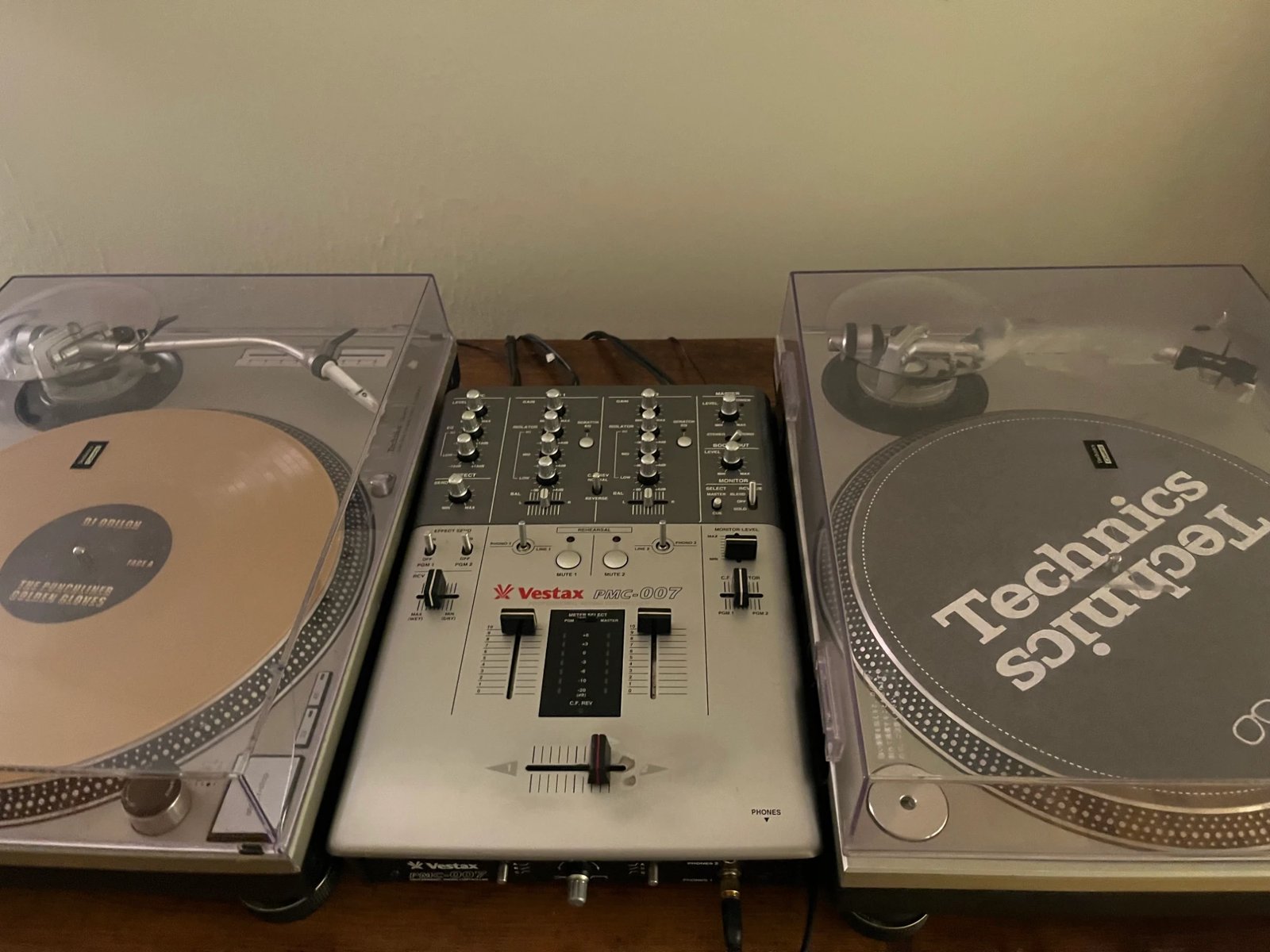 Two turntables and a mixer